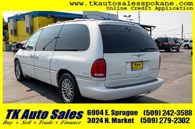 2000 Chrysler Town and Country Limited   - Photo 4 - Spokane, WA 99212