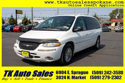 2000 Chrysler Town and Country Limited   - Photo 3 - Spokane, WA 99212