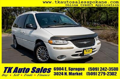 2000 Chrysler Town and Country Limited   - Photo 1 - Spokane, WA 99212