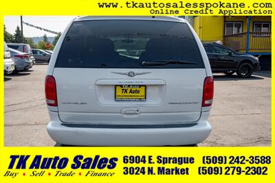 2000 Chrysler Town and Country Limited   - Photo 5 - Spokane, WA 99212