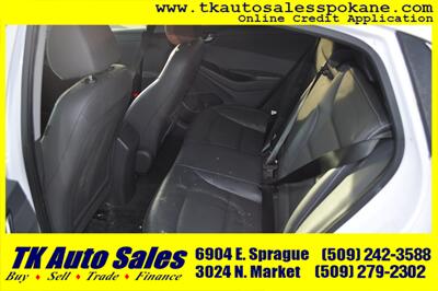 2018 Hyundai IONIQ Hybrid Limited - Photo 10 - Spokane, WA 99212