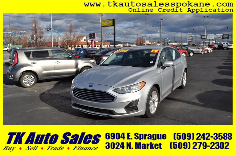 2019 Ford Fusion SE   - Photo 1 - Spokane, WA 99212