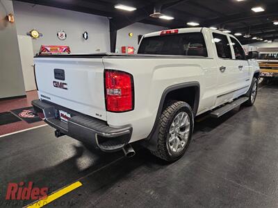 2014 GMC Sierra 1500 SLT   - Photo 12 - Bismarck, ND 58503