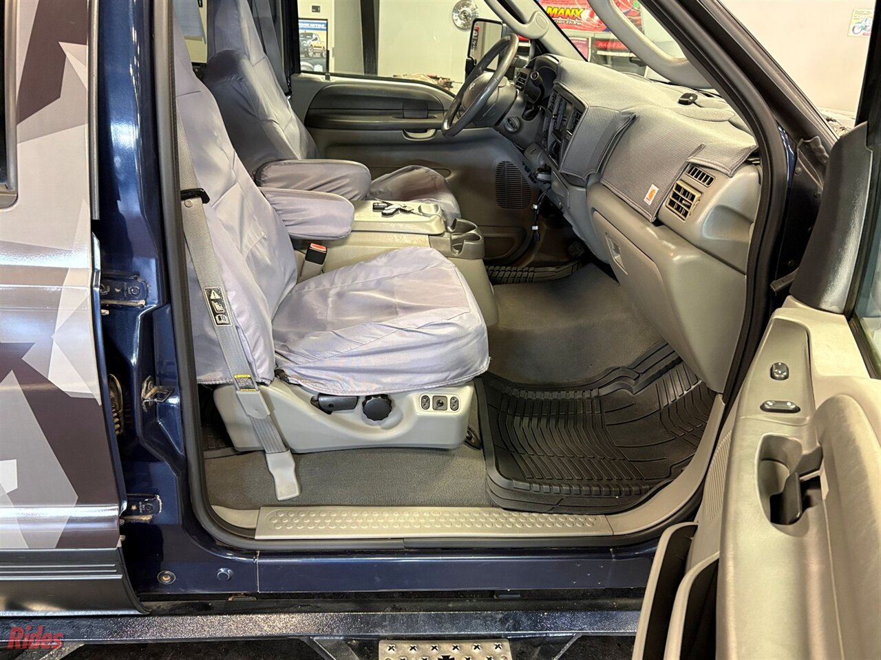 2004 Ford Excursion XLT - Photo 40 - Bismarck, ND 58503