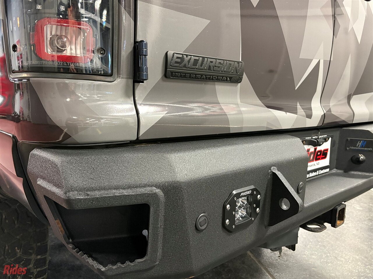 2004 Ford Excursion XLT - Photo 25 - Bismarck, ND 58503