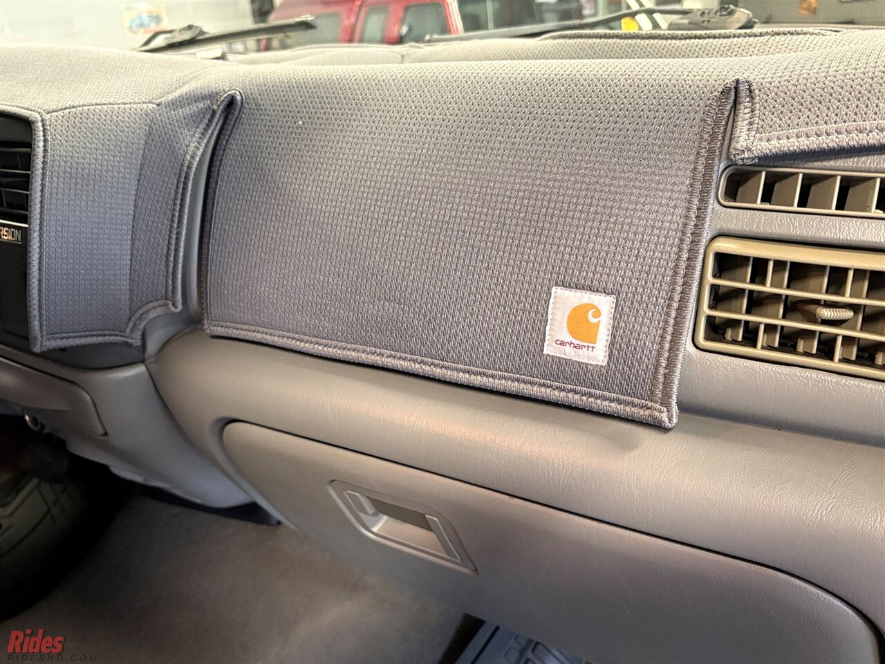 2004 Ford Excursion XLT - Photo 41 - Bismarck, ND 58503