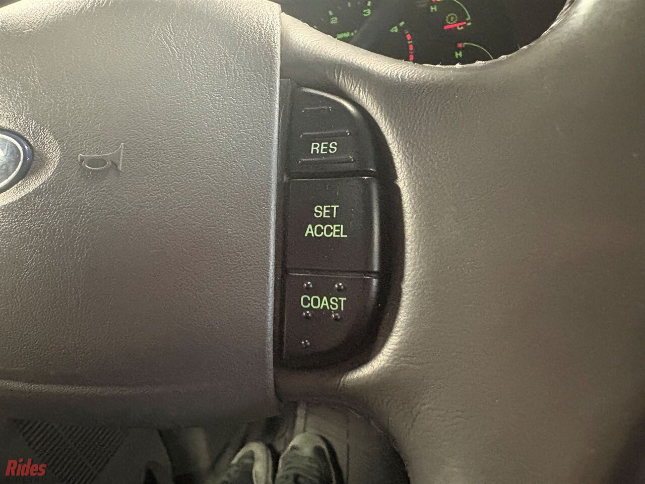 2004 Ford Excursion XLT - Photo 52 - Bismarck, ND 58503