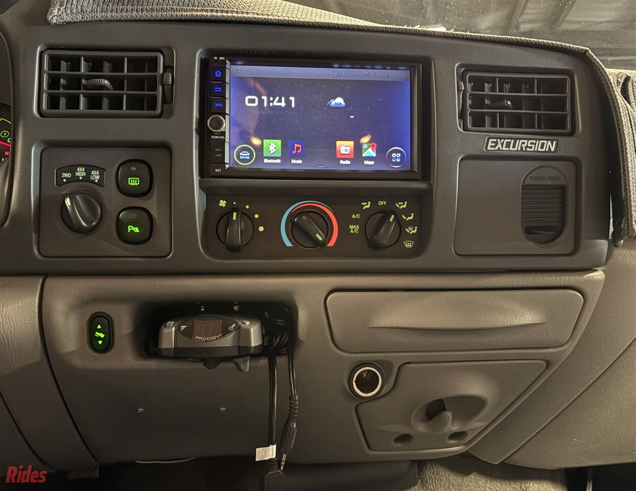 2004 Ford Excursion XLT - Photo 55 - Bismarck, ND 58503