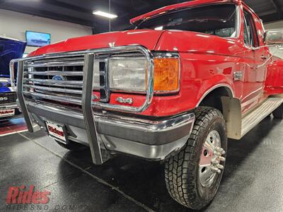 1990 Ford F-250 XLT Lariat Dually   - Photo 2 - Bismarck, ND 58503