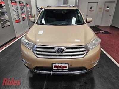 2011 Toyota Highlander   - Photo 16 - Bismarck, ND 58503