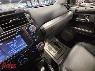 2019 Toyota 4Runner TRD Off-Road Premium   - Photo 38 - Bismarck, ND 58503