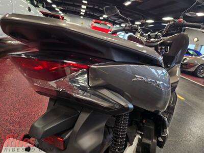 2019 Honda PCX 150   - Photo 8 - Bismarck, ND 58503