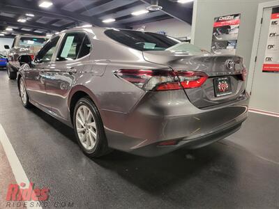 2021 Toyota Camry LE   - Photo 7 - Bismarck, ND 58503