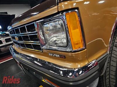 1985 Chevrolet S-10 Tahoe   - Photo 2 - Bismarck, ND 58503