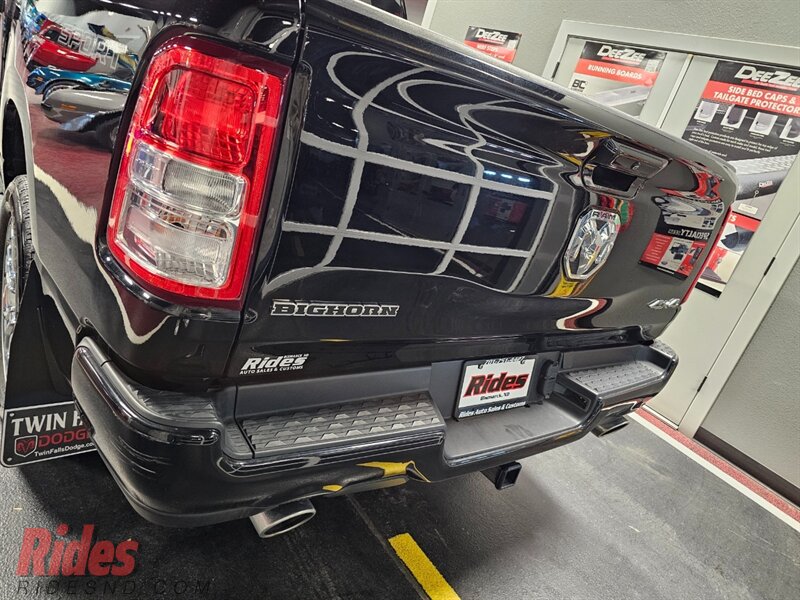 2023 RAM 1500 Big Horn - Photo 9 - Bismarck, ND 58503