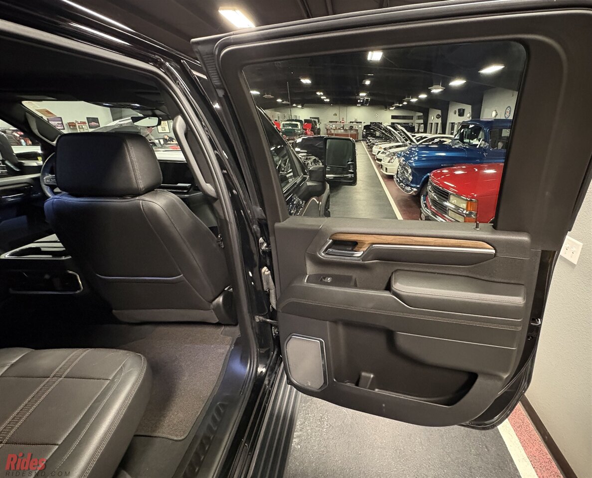 2024 Chevrolet Silverado 3500 High Country - Photo 31 - Bismarck, ND 58503