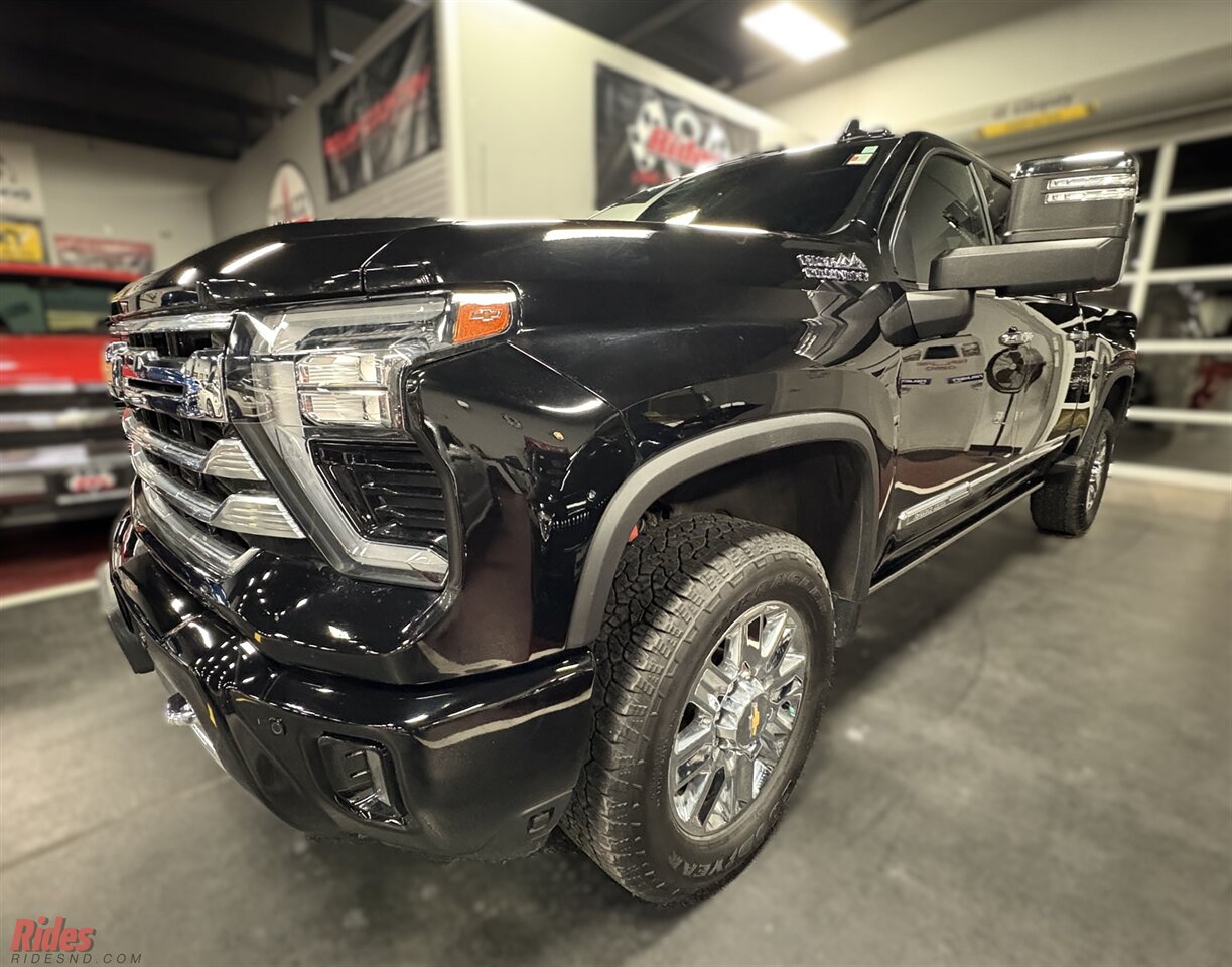 2024 Chevrolet Silverado 3500 High Country - Photo 3 - Bismarck, ND 58503