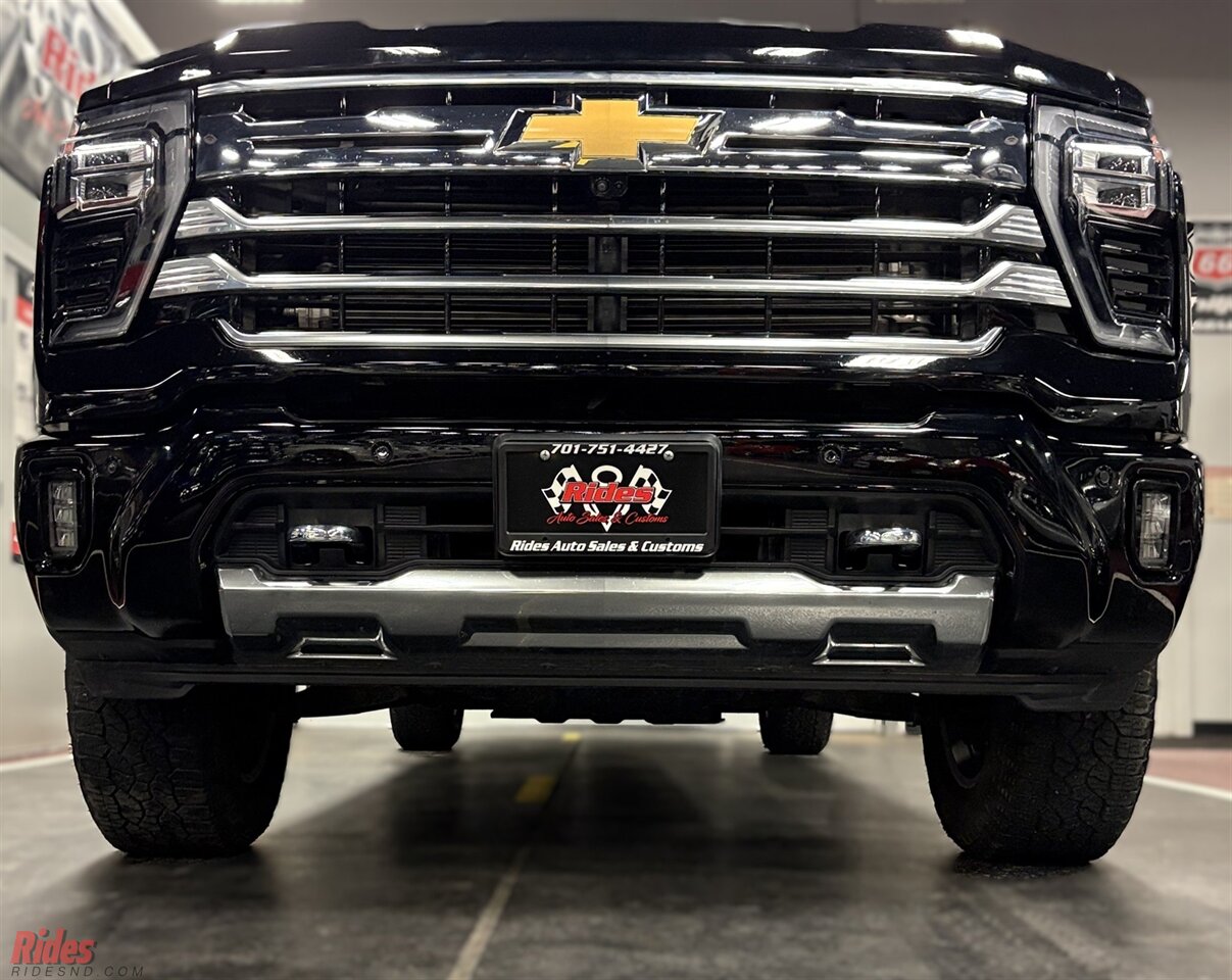 2024 Chevrolet Silverado 3500 High Country - Photo 38 - Bismarck, ND 58503