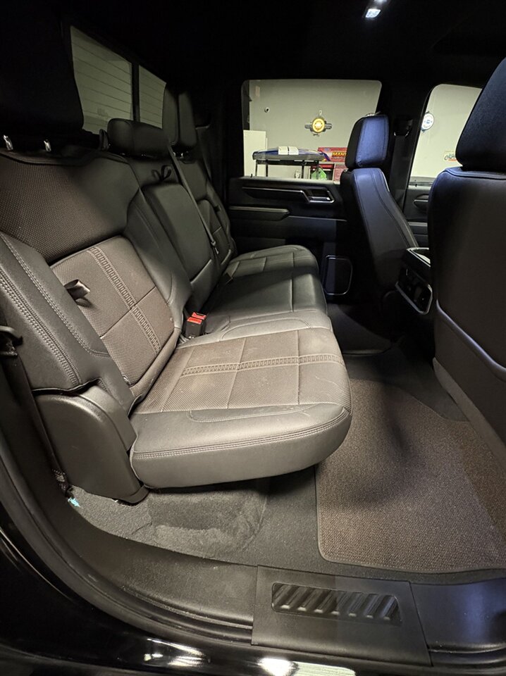 2024 Chevrolet Silverado 3500 High Country - Photo 32 - Bismarck, ND 58503