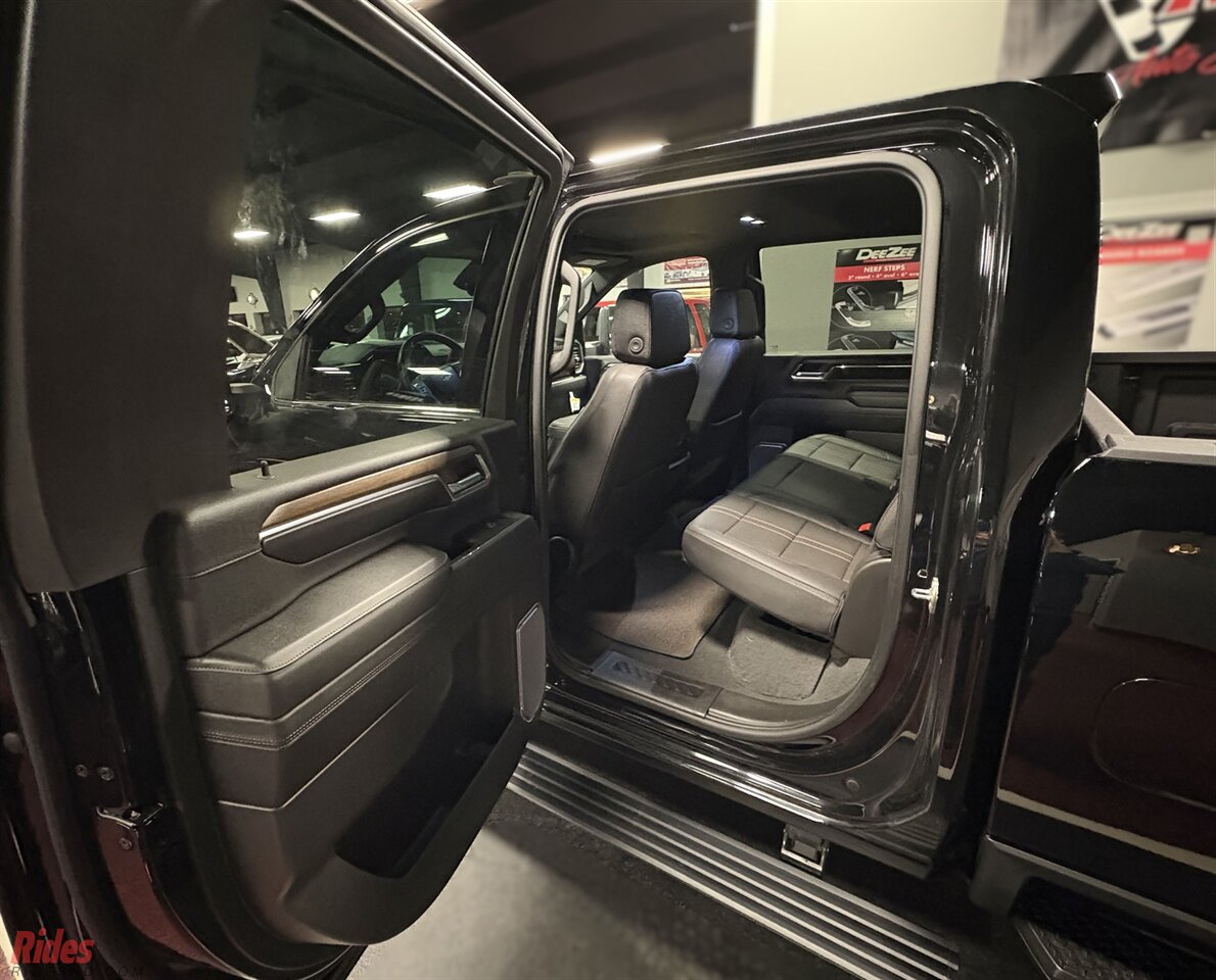 2024 Chevrolet Silverado 3500 High Country - Photo 13 - Bismarck, ND 58503