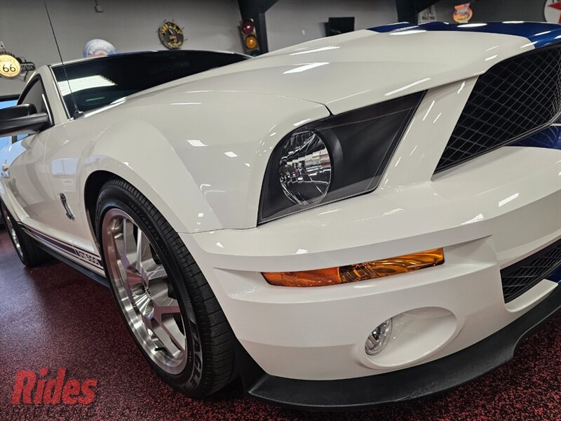 2007 Ford Mustang Shelby Cobra GT500   - Photo 2 - Bismarck, ND 58503