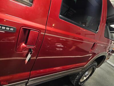 2001 Ford Excursion Limited   - Photo 7 - Bismarck, ND 58503