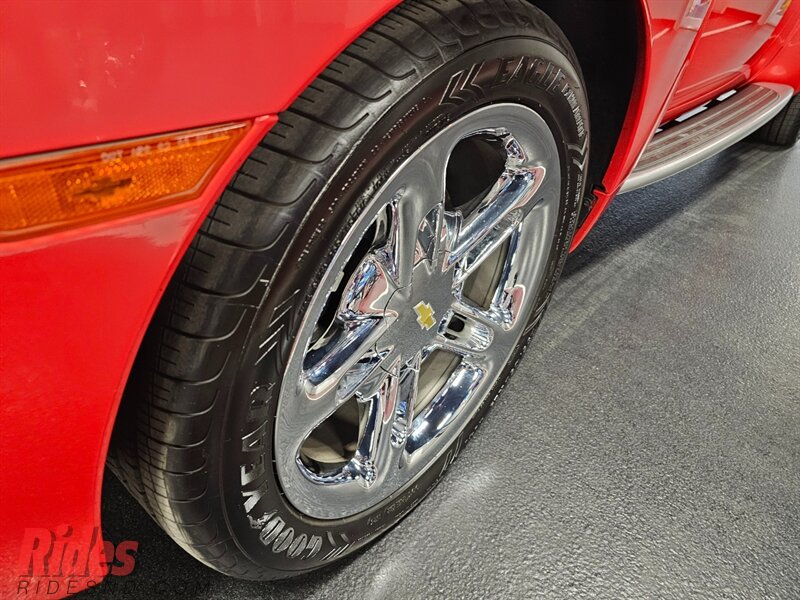 2005 Chevrolet SSR LS  