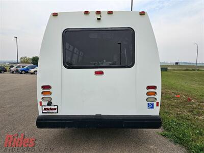 2009 FORD E450 Econoline   - Photo 8 - Bismarck, ND 58503