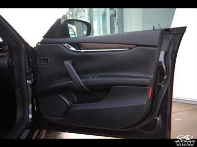 2018 Maserati Quattroporte S  ***WRAPPED RED*** - Photo 30 - Dublin, CA 94568