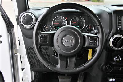 2018 Jeep Wrangler JK Unlimited Sahara ***ONE-OWNER*** - Photo 24 - Dublin, CA 94568