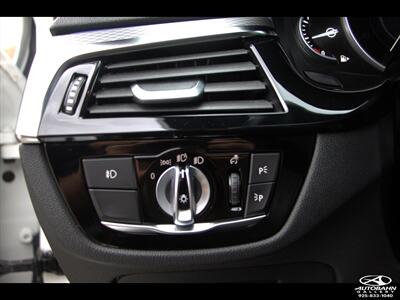 2019 BMW 5 Series 530e iPerformance  ***M Sport Package*** - Photo 17 - Dublin, CA 94568