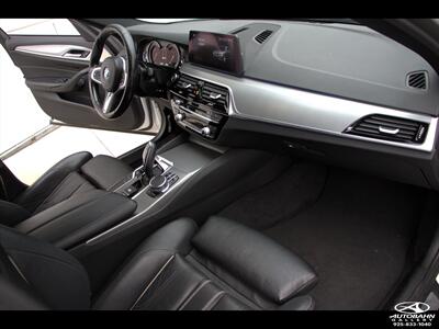 2019 BMW 5 Series 530e iPerformance  ***M Sport Package*** - Photo 27 - Dublin, CA 94568