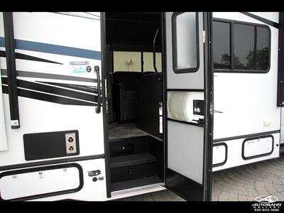 2023 Forest River Sunseeker 3250LE E-450 FORD CHASSIS  ***BUNK-BED*** - Photo 13 - Dublin, CA 94568