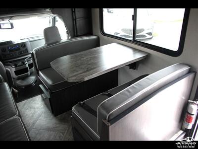 2023 Forest River Sunseeker 3250LE E-450 FORD CHASSIS  ***BUNK-BED*** - Photo 27 - Dublin, CA 94568