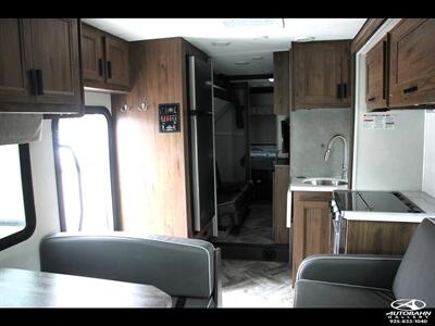 2023 Forest River Sunseeker 3250LE E-450 FORD CHASSIS  ***BUNK-BED*** - Photo 23 - Dublin, CA 94568