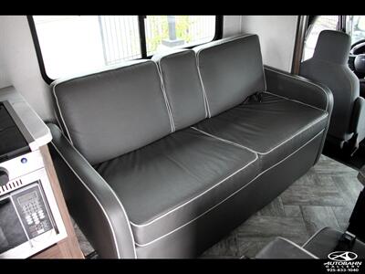 2023 Forest River Sunseeker 3250LE E-450 FORD CHASSIS  ***BUNK-BED*** - Photo 24 - Dublin, CA 94568
