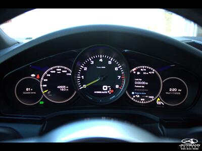 2020 Porsche Cayenne E-Hybrid ***PREMIUM PLUS PACK*** - Photo 13 - Dublin, CA 94568