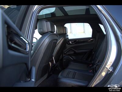 2020 Porsche Cayenne E-Hybrid ***PREMIUM PLUS PACK*** - Photo 34 - Dublin, CA 94568