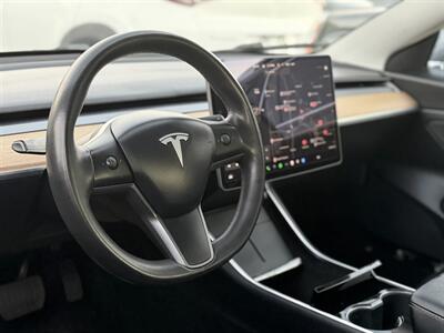 2020 Tesla Model 3 Standard Range   - Photo 4 - Long Beach, CA 90807