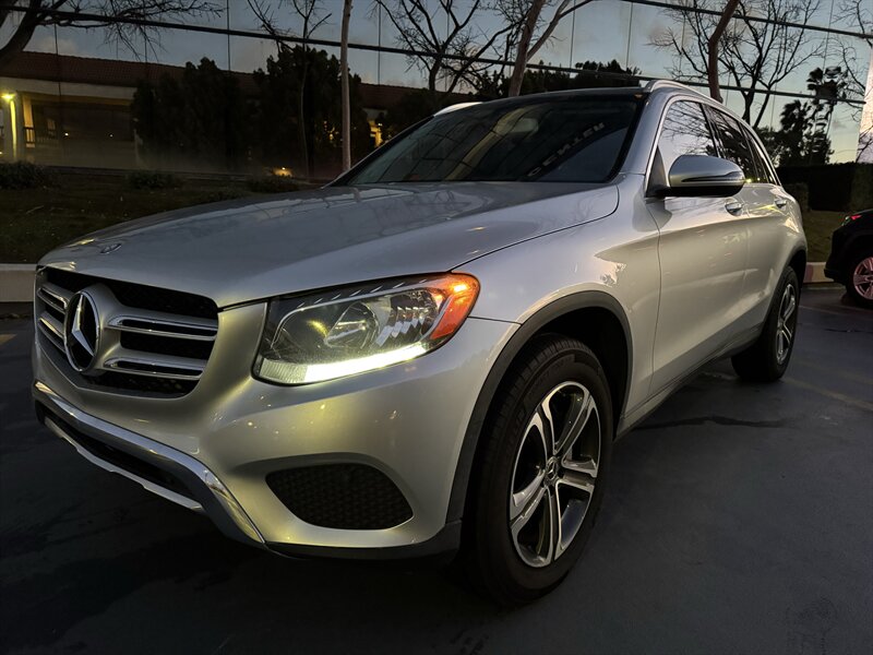 2017 Mercedes-Benz GLC GLC 300   - Photo 1 - Long Beach, CA 90807