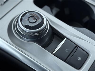 2023 Ford Explorer XLT   - Photo 12 - Long Beach, CA 90807