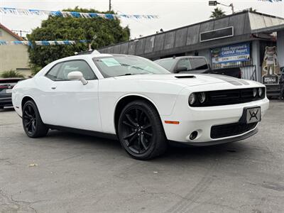 2017 Dodge Challenger SXT   - Photo 3 - Inglewood, CA 90304