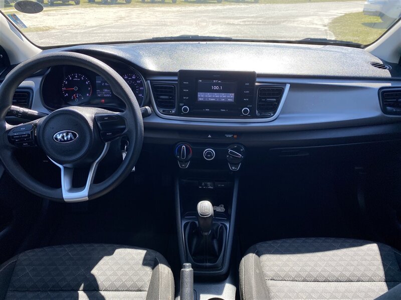 2018 Kia Rio LX - Photo 17 - Lugoff, SC 29078