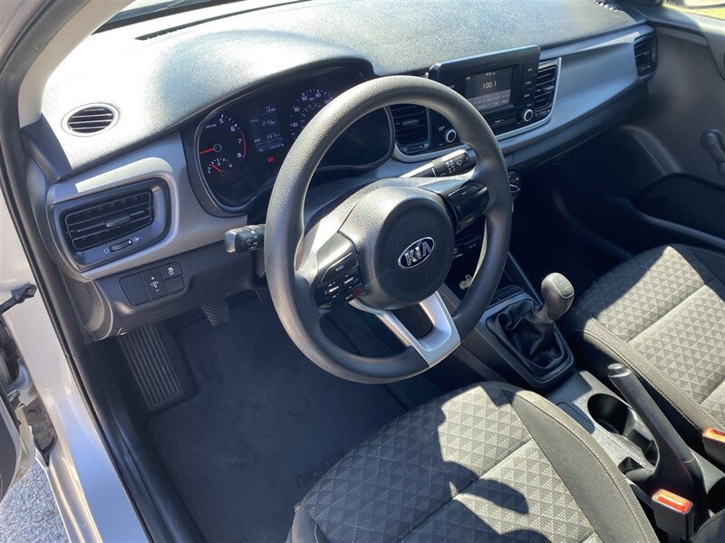 2018 Kia Rio LX - Photo 13 - Lugoff, SC 29078