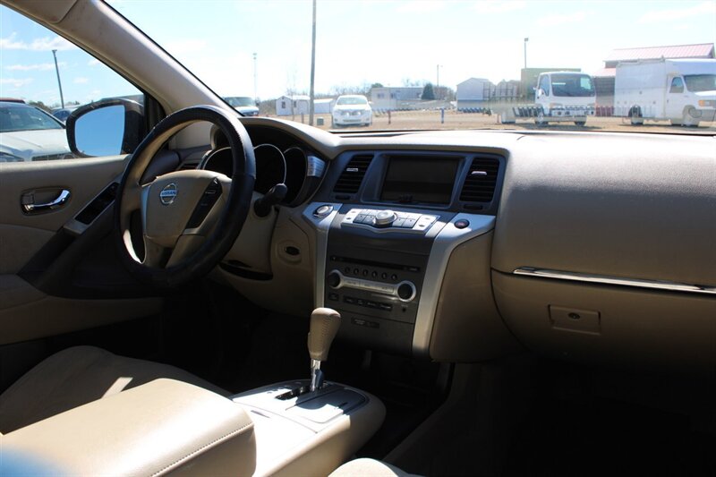 2013 Nissan Murano S - Photo 13 - Lugoff, SC 29078