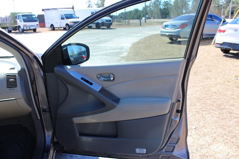 2013 Nissan Murano S - Photo 10 - Lugoff, SC 29078