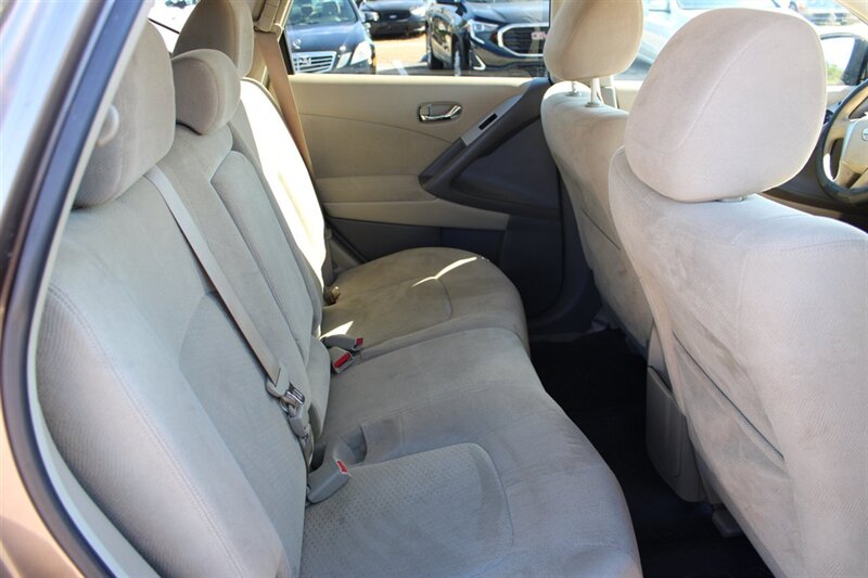 2013 Nissan Murano S - Photo 15 - Lugoff, SC 29078