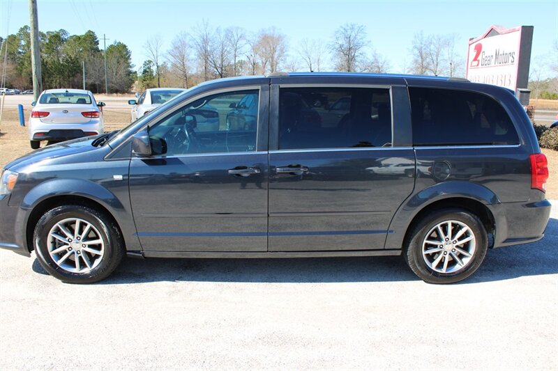 2014 Dodge Grand Caravan SXT 30th Anniversary - Photo 2 - Lugoff, SC 29078