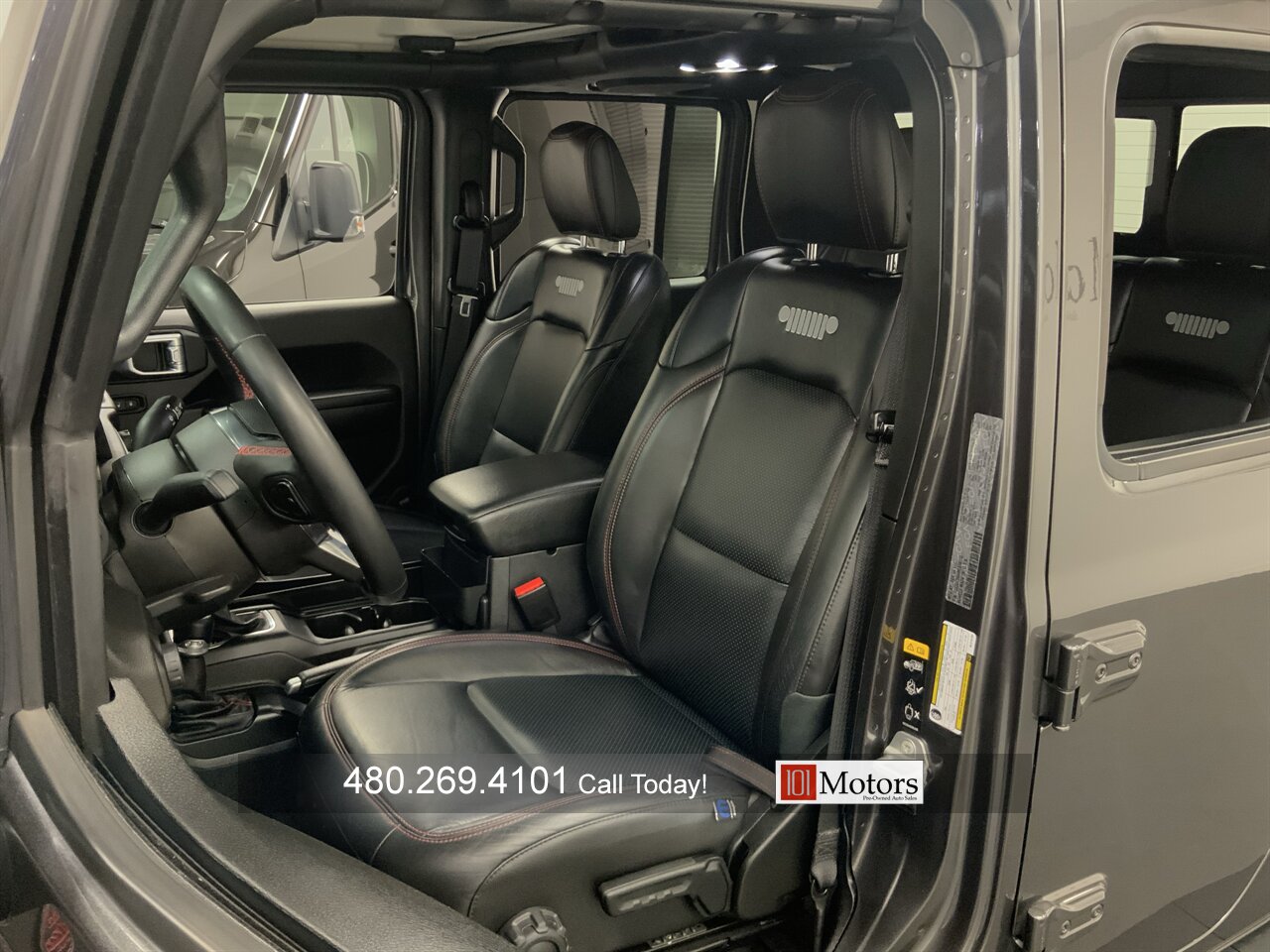 2021 Jeep Gladiator Rubicon - Photo 2 - Tempe, AZ 85281