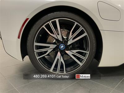 2016 BMW i8   - Photo 29 - Tempe, AZ 85281